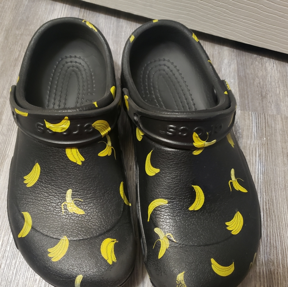 Banana Crocs